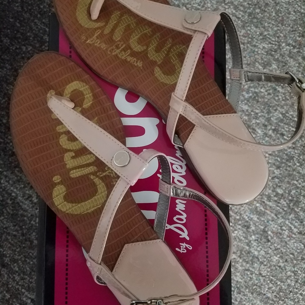 NWOT -Original box